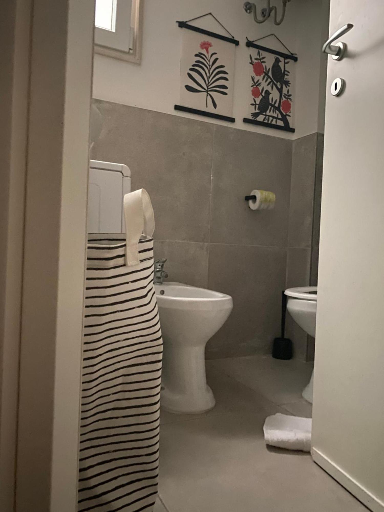 Casaro Stazione Apartment Bari Exterior photo
